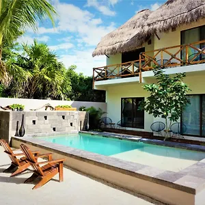 La Puerta Azul Beachfront - Adults Only Isola Holbox