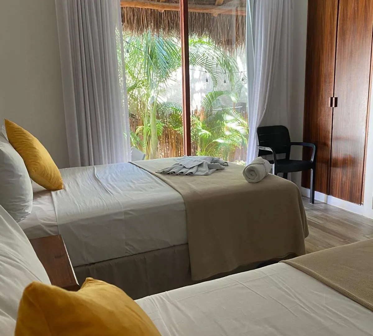 Hotel Pelecanus Suites Holbox location
