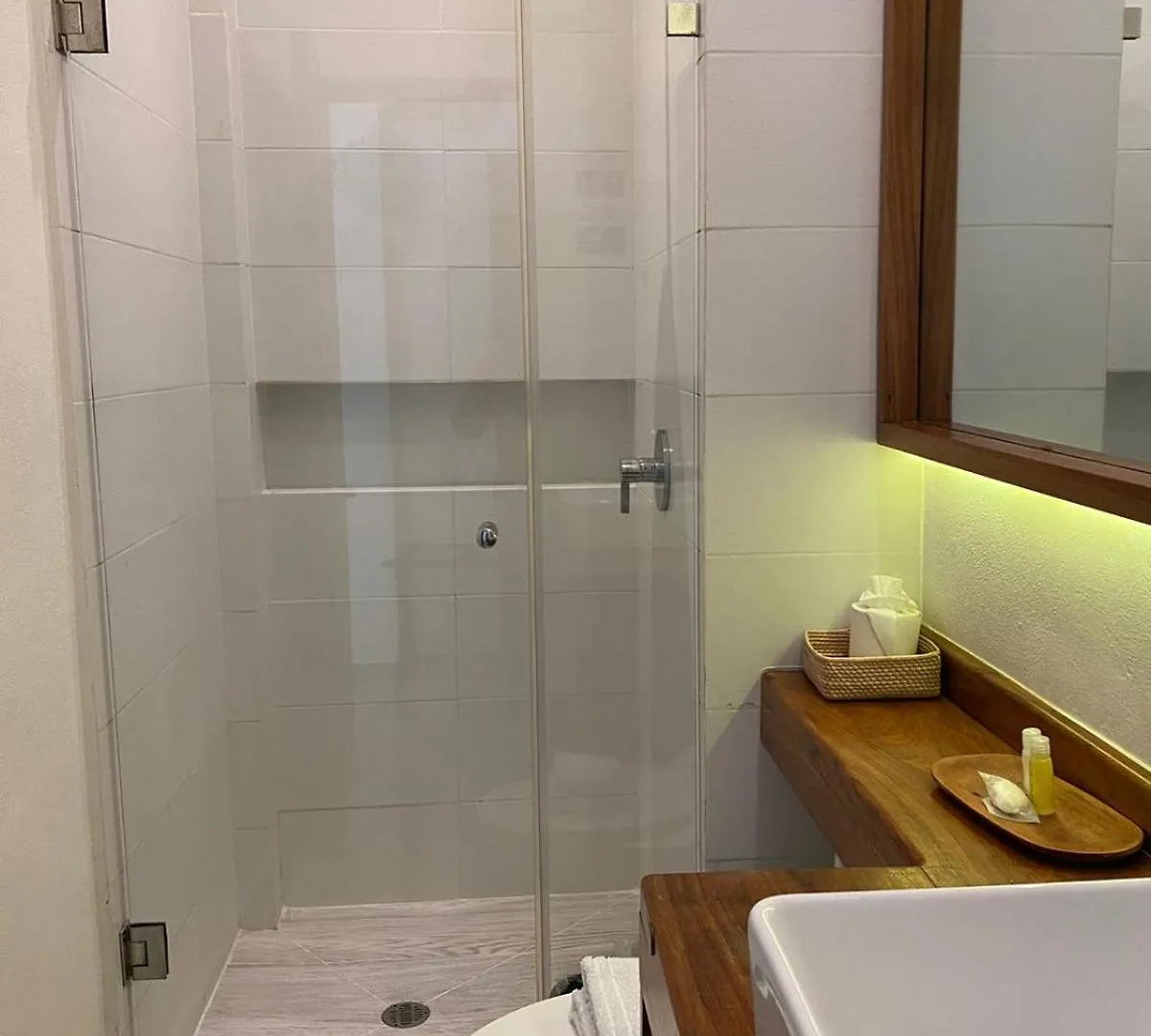 Hotel Pelecanus Suites Holbox 3*, Isla Holbox Mexico